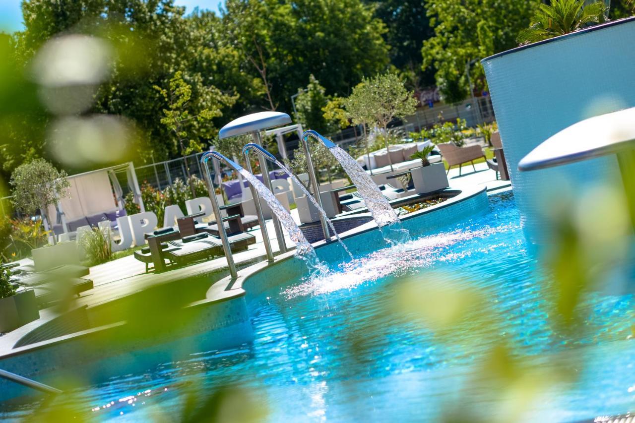 Aura Hotel Adults Only Balatonfured Luaran gambar