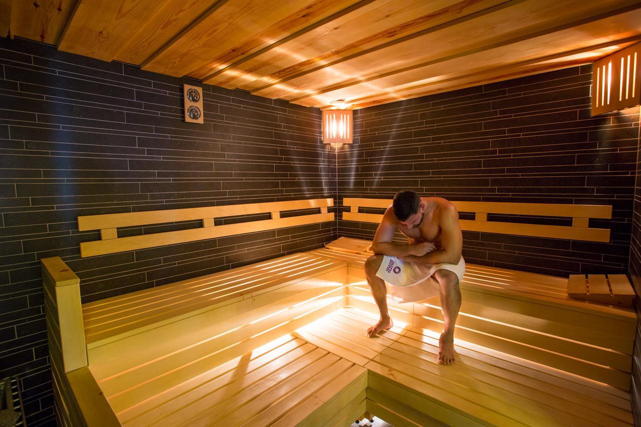 Aura Hotel Adults Only Balatonfured Luaran gambar