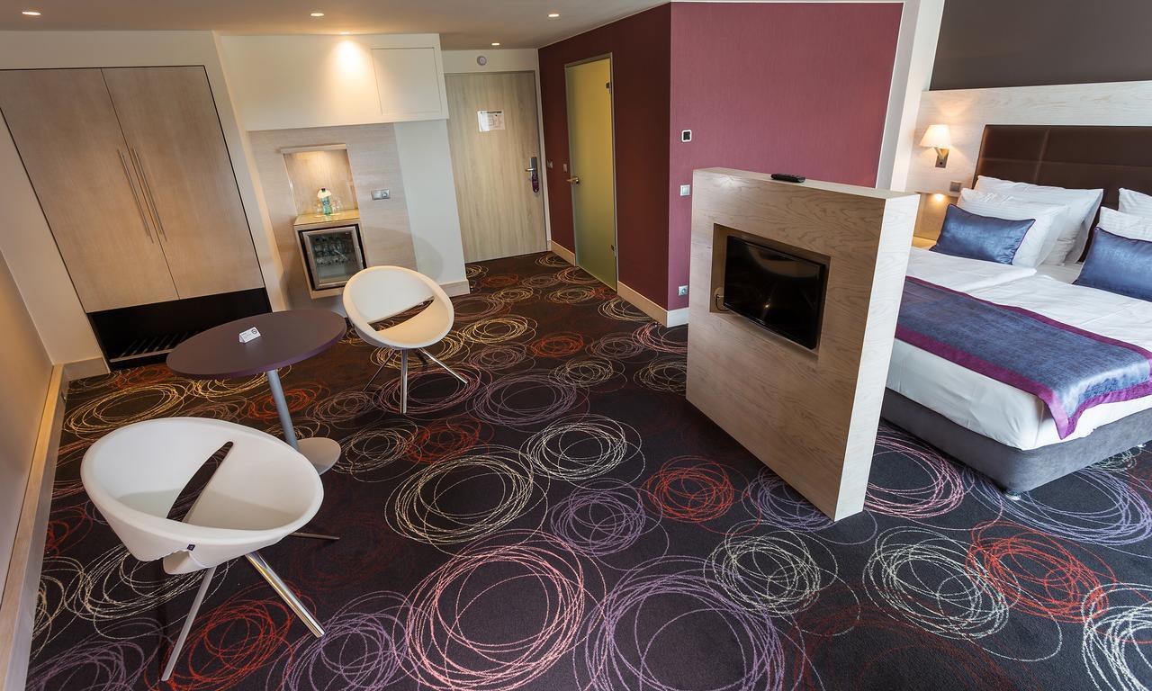 Aura Hotel Adults Only Balatonfured Luaran gambar