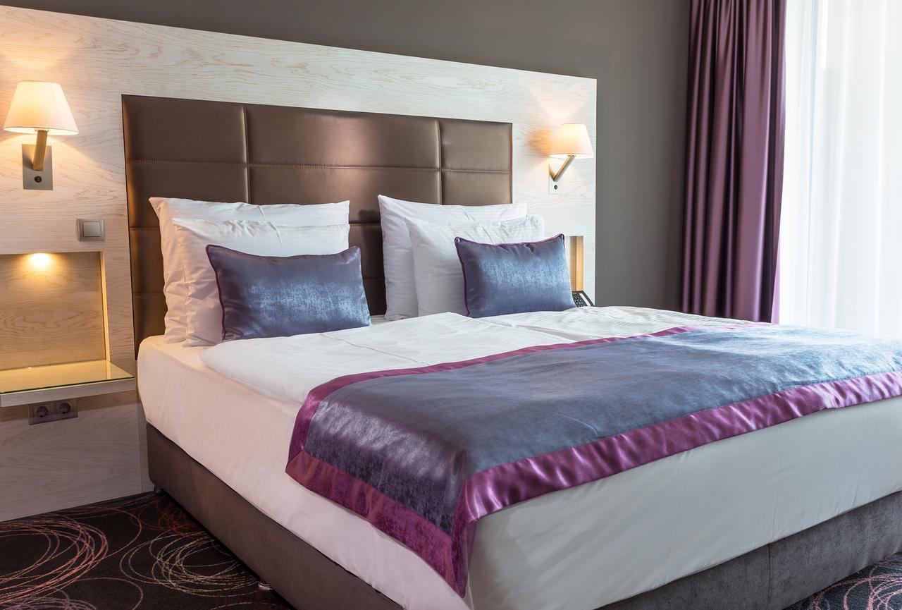 Aura Hotel Adults Only Balatonfured Luaran gambar