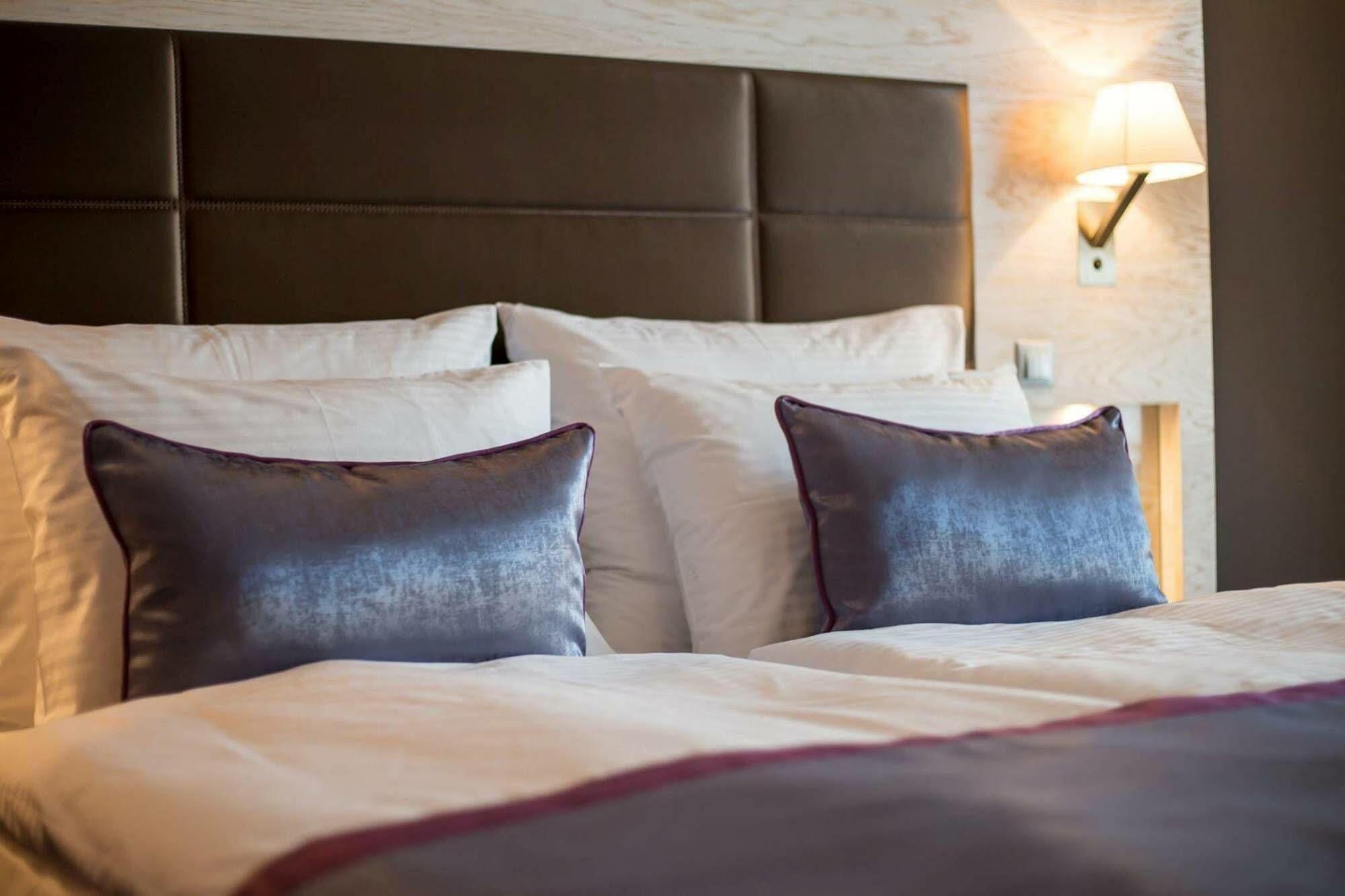 Aura Hotel Adults Only Balatonfured Luaran gambar