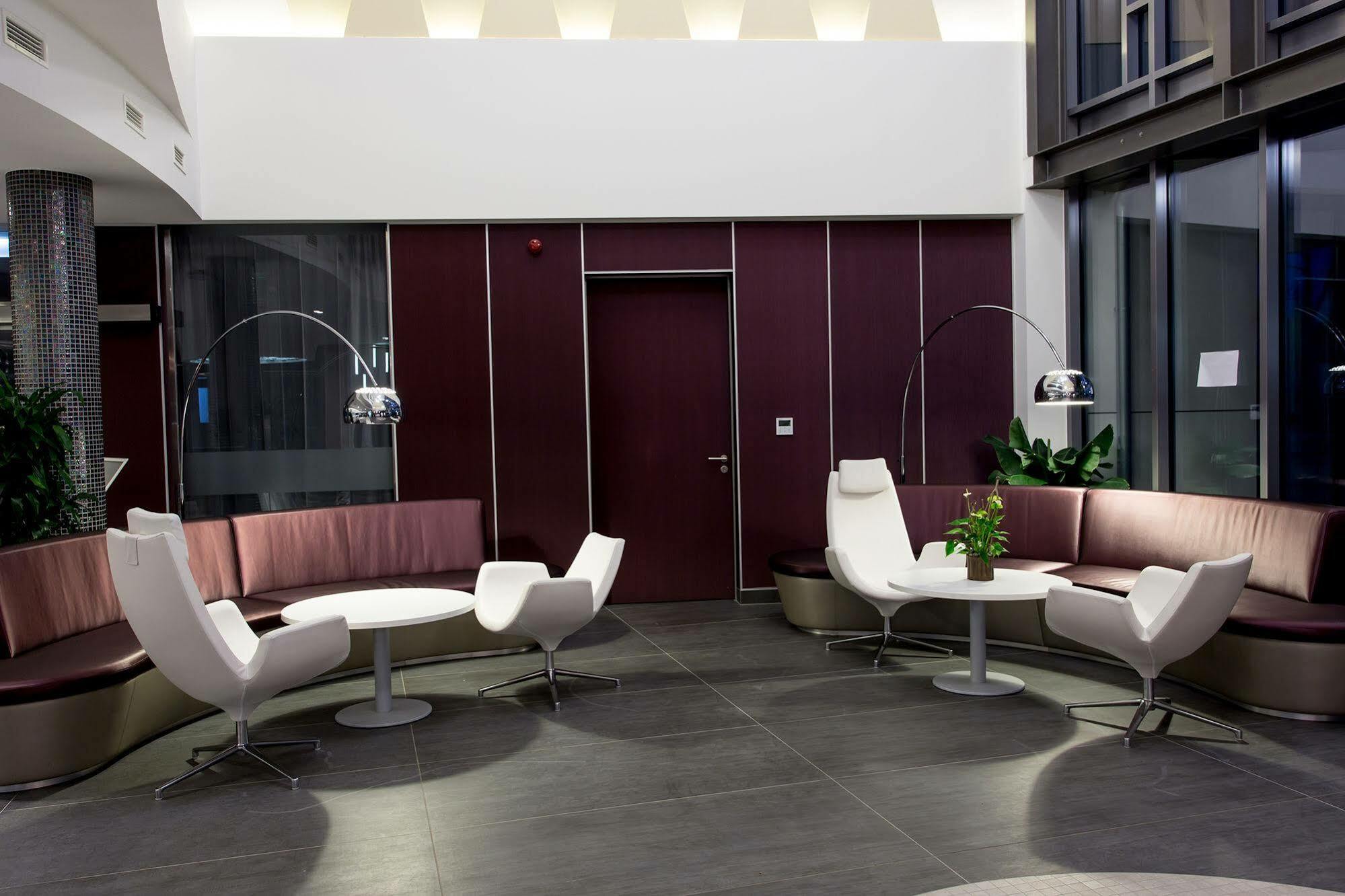 Aura Hotel Adults Only Balatonfured Luaran gambar